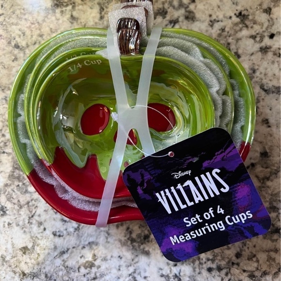 Villains Halloween poison apple messaging cups - Picture 5 of 5